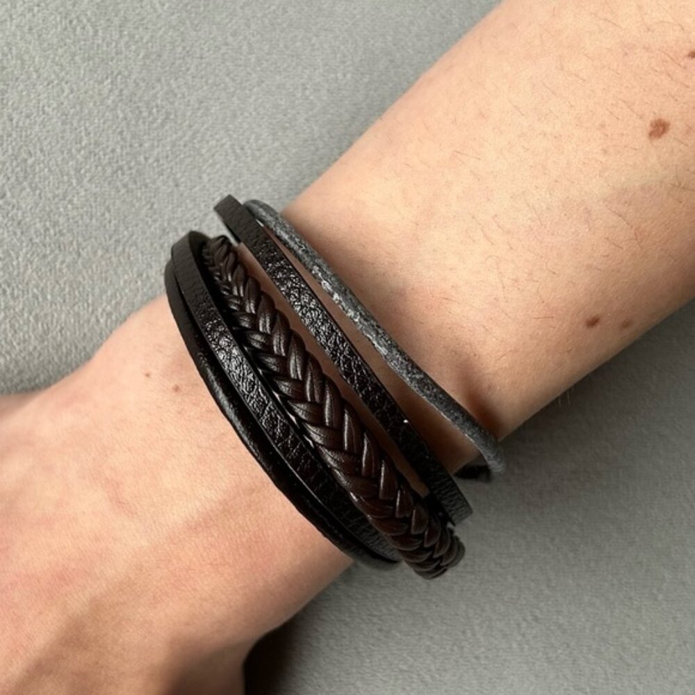 Leather Bracelet ~ Brown with Silver Clasp ~ Brand New